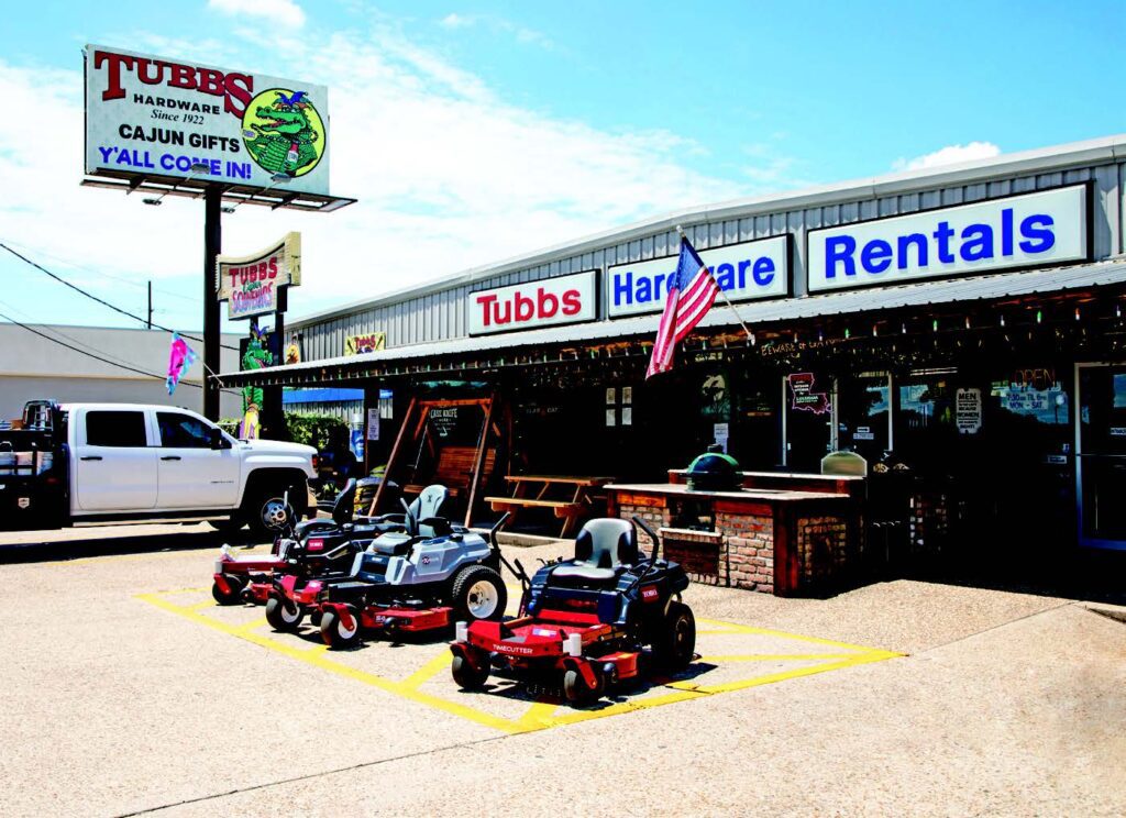 TUBBS Hardware SB Magazine