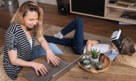 How to Blend Tech and Tradition at Home