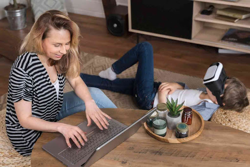 How to Blend Tech and Tradition at Home