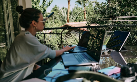 How to Build a Business and Travel the World