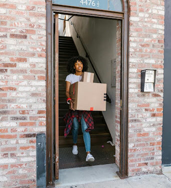 4 Costly Mistakes People Make When Hiring Local Movers