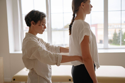 Simple Ways to Improve Your Posture and Reduce Everyday Pain